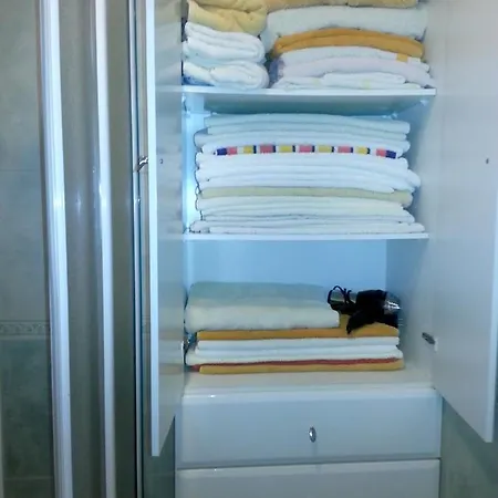 Apartmán Spacious In El Campello, 120 M², Shared Pool *