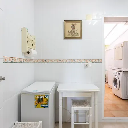 Apartamento Spacious In El Campello, 120 M², Shared Pool Benimagrell