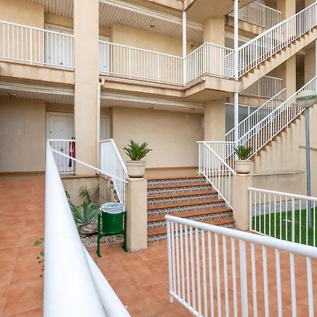 Spacious In El Campello, 120 M², Shared Pool Apartmán