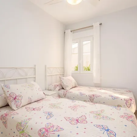 Spacious In El Campello, 120 M², Shared Pool Benimagrell