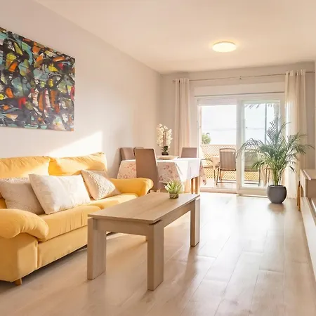 Spacious In El Campello, 120 M², Shared Pool Apartamento