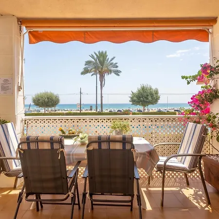 Spacious In El Campello, 120 M², Shared Pool Apartamento *