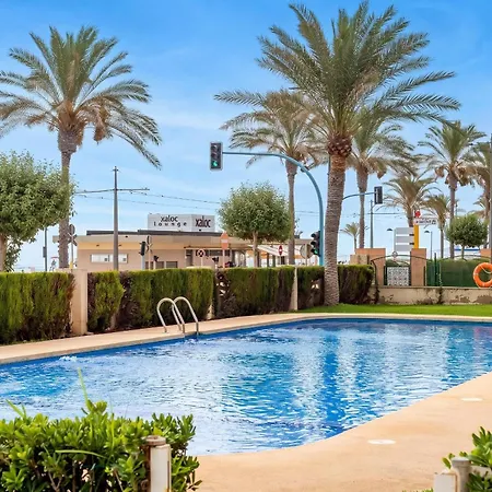 Spacious In El Campello, 120 M², Shared Pool Apartamento